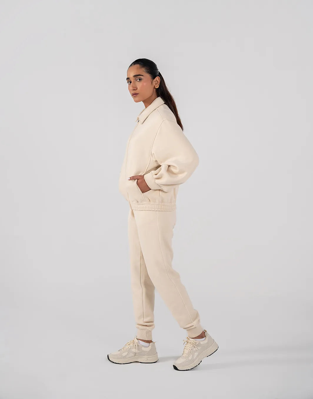 Ladies Collar Zip Jacket (Ivory)