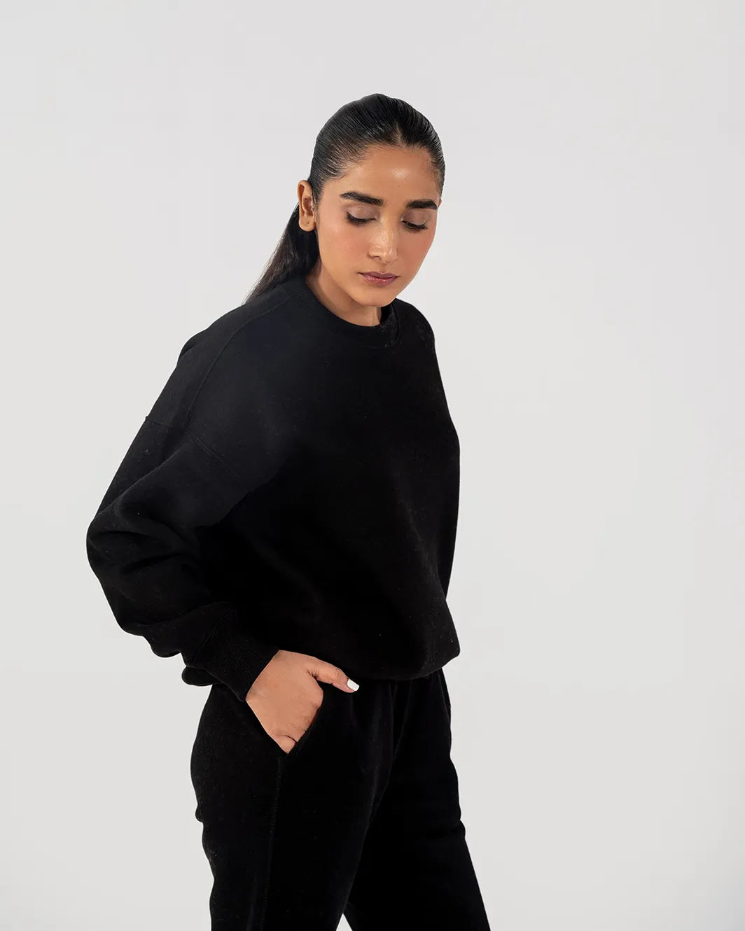 Ladies Fleece Sweatshirt (Black)